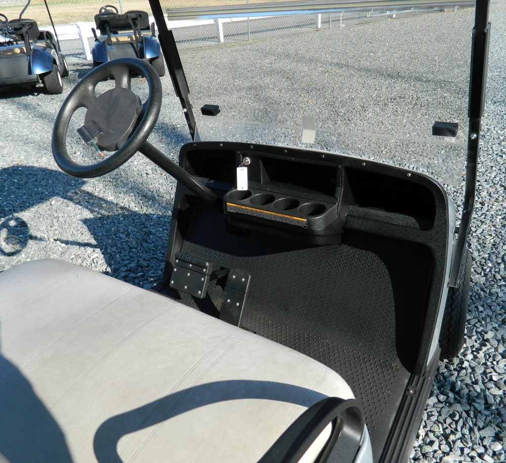 2020 EZGO TXT - Silver - Image 3